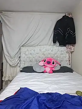 Snapshot of Harley_Miller_ chatting on 23, 12, 2025 Harley Miller online show from 23, 12, 2025