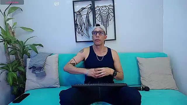 Mau Thompsons online show from 29, 9, 2025