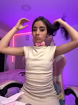 Snapshot of ISABELFORYOU1 chatting on 17, 10, 2025 ISABELFORYOU1 online show from 17, 10, 2025