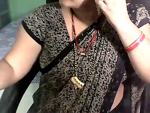 Snapshot of BABITA_KUMARII chatting on 25, 10, 2025 BABITA KUMARII online show from 25, 10, 2025