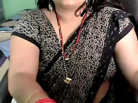 Snapshot of BABITA_KUMARII chatting on 1, 11, 2025 BABITA KUMARII online show from 1, 11, 2025