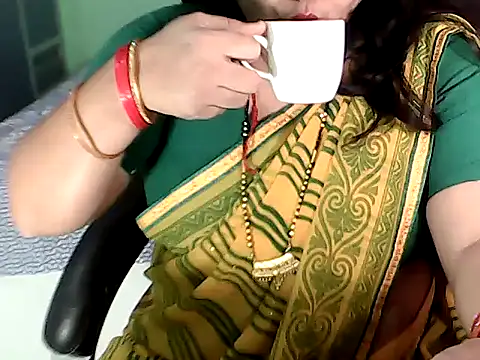 Snapshot of BABITA_KUMARII chatting on 5, 11, 2025 BABITA KUMARII online show from 5, 11, 2025