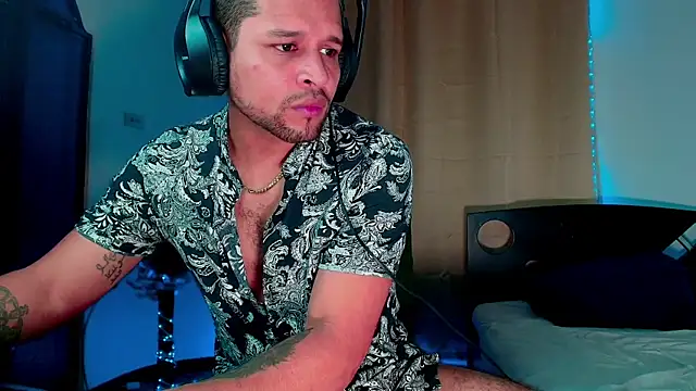 LucasGaeel online show from 6, 11, 2025