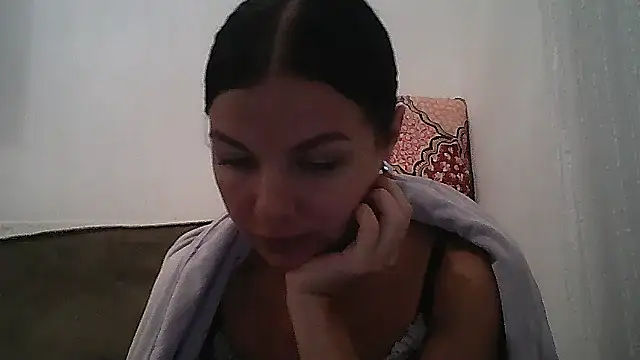 Snapshot of Lorivell chatting on 2, 11, 2025 Lorivell online show from 2, 11, 2025