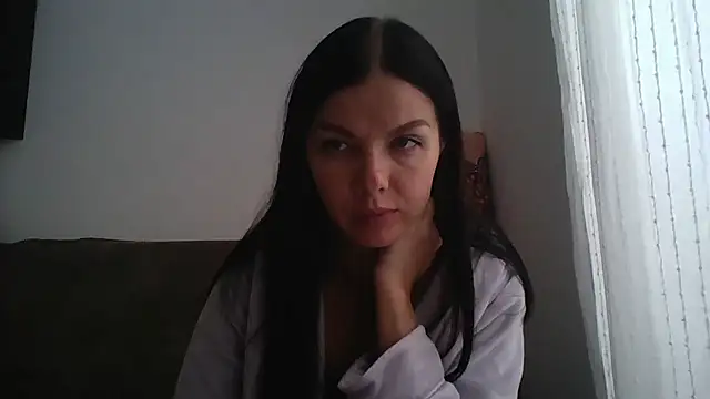 Snapshot of Lorivell chatting on 5, 11, 2025 Lorivell online show from 5, 11, 2025