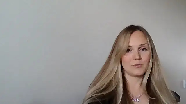 Kyrelinn online show from 26, 10, 2025