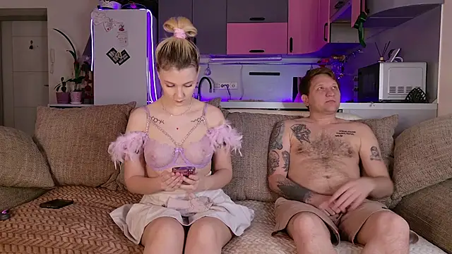 Snapshot of Crystal_Neko chatting on 24, 3, 2026 Crystal Neko online show from 24, 3, 2026