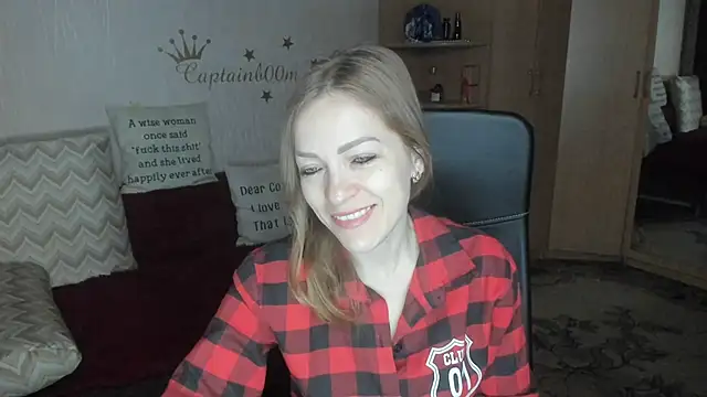 Tiffany Bates online show from 5, 11, 2025