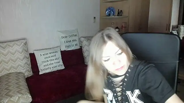 Tiffany Bates online show from 14, 1, 2026