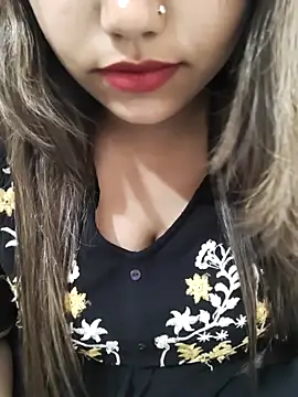 Snapshot of Miss_Rose__ chatting on 4, 11, 2025 Miss Rose online show from 4, 11, 2025