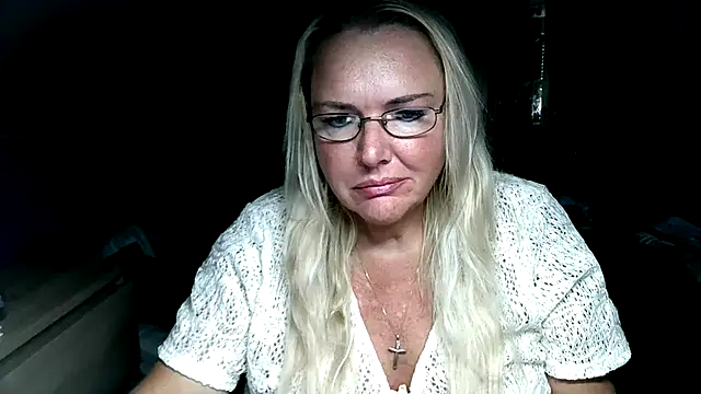 Sandy-Summer online show from 25, 9, 2025