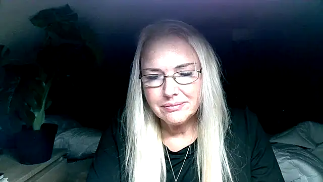 Sandy-Summer online show from 26, 9, 2025