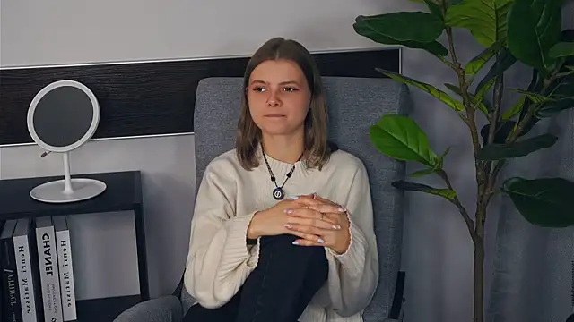 JeanieHelget online show from 29, 9, 2025