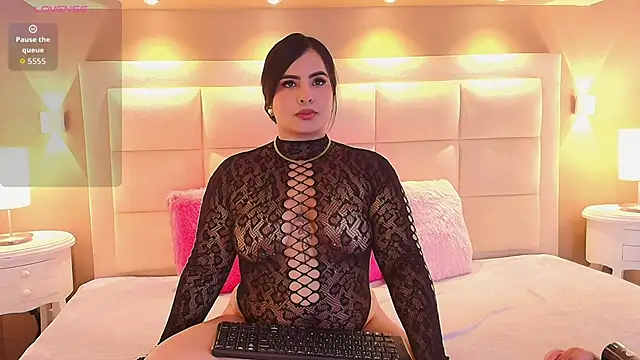 LexieVega online show from 19, 10, 2025