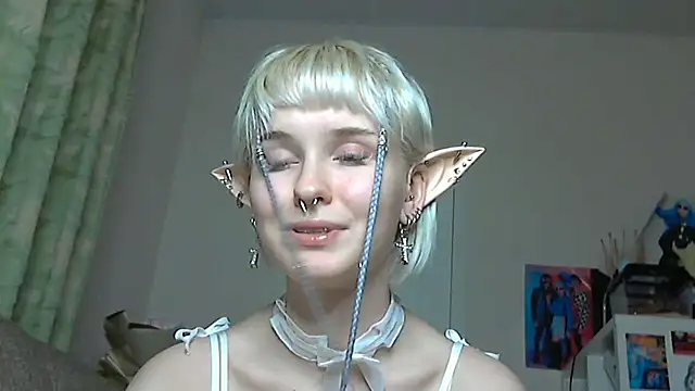 Snapshot of Paradoxy_ chatting on 19, 12, 2025 Paradoxy online show from 19, 12, 2025