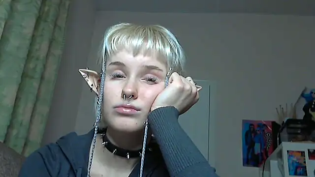 Snapshot of Paradoxy_ chatting on 20, 12, 2025 Paradoxy online show from 20, 12, 2025