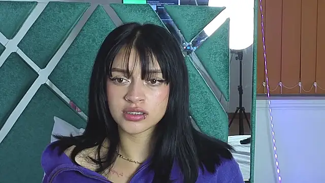 lissastone online show from 5, 11, 2025