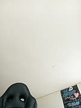 Pingasaboy20 online show from 18, 11, 2025