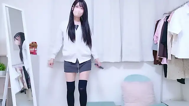 rinochi  online show from 17, 10, 2025