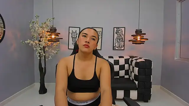 Kira Naughty online show from 28, 9, 2025