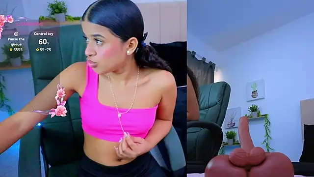 pequitasmedusa9 online show from 15, 11, 2025