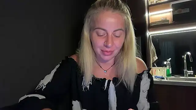 Miravynn online show from 24, 2, 2026