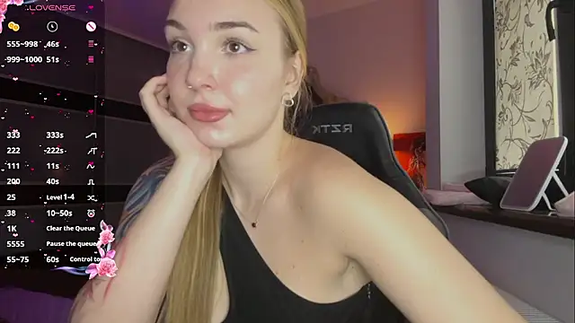 Snapshot of EvaCarter1 chatting on 23, 10, 2025 EvaCarter1 online show from 23, 10, 2025