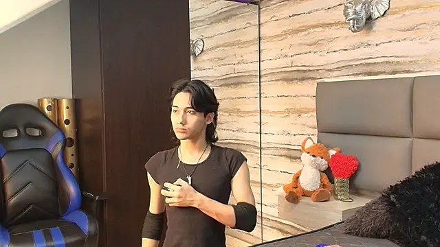 Snapshot of Lovers_21 chatting on 25, 2, 2026 Lovers 21 online show from 25, 2, 2026