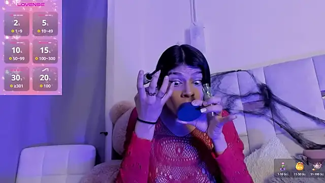 AelithEscarlata online show from 28, 10, 2025