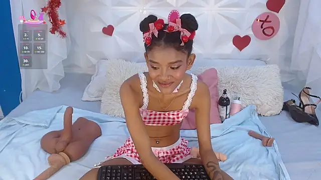 adisson petite1 online show from 19, 2, 2026