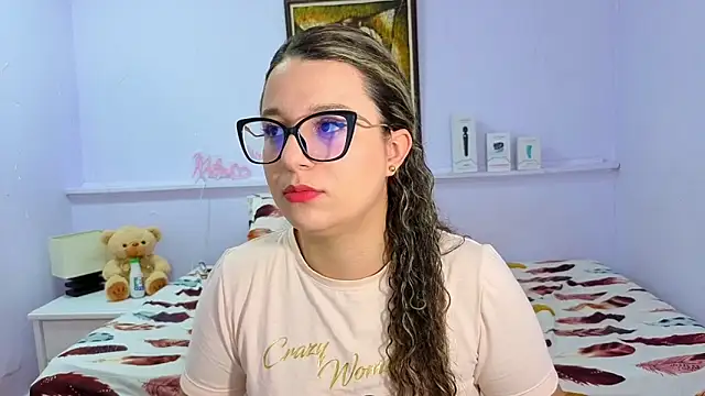 Snapshot of katiaa_lovv chatting on 22, 10, 2025 katiaa lovv online show from 22, 10, 2025