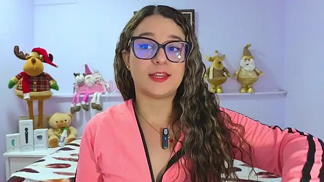 Snapshot of katiaa_lovv chatting on 17, 11, 2025 katiaa lovv online show from 17, 11, 2025