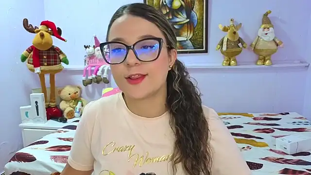 Snapshot of katiaa_lovv chatting on 18, 11, 2025 katiaa lovv online show from 18, 11, 2025