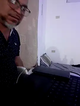 ANTHONYHOTT69 online show from 7, 11, 2025