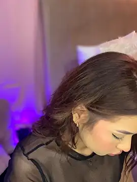 Snapshot of Mia_Valmont chatting on 23, 10, 2025 Mia Valmont online show from 23, 10, 2025