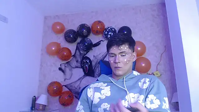 Aaron Foxxx online show from 2, 11, 2025