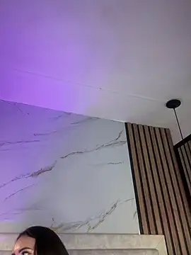 Honey noir online show from 16, 12, 2025