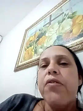 Snapshot of Crisribeiro chatting on 2, 10, 2025 Crisribeiro online show from 2, 10, 2025