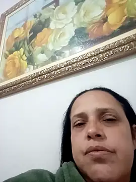 Snapshot of Crisribeiro chatting on 4, 10, 2025 Crisribeiro online show from 4, 10, 2025