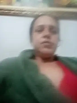 Snapshot of Crisribeiro chatting on 6, 10, 2025 Crisribeiro online show from 6, 10, 2025