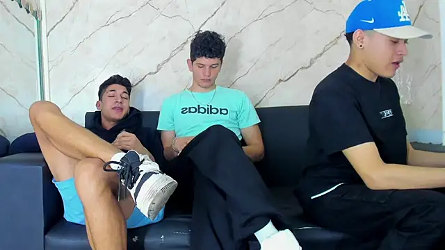 Snapshot of Stiben_boy chatting on 30, 11, 2025 Stiben boy online show from 30, 11, 2025