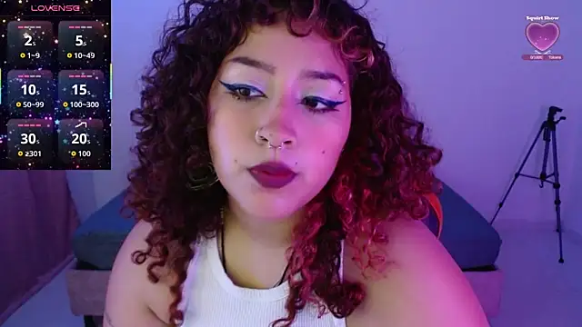 BlueeVelvet online show from 17, 10, 2025