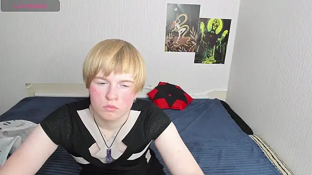 Cattie w  online show from 14, 11, 2025