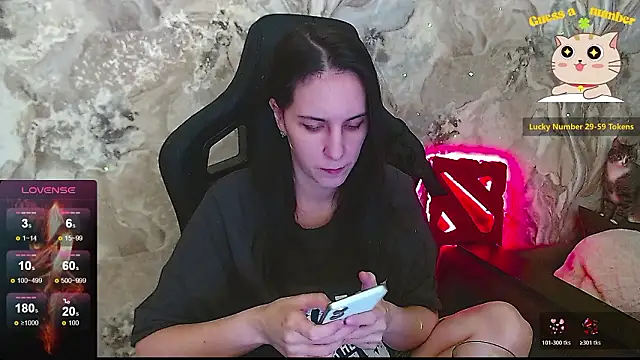 Irwi Tomboy online show from 13, 3, 2026