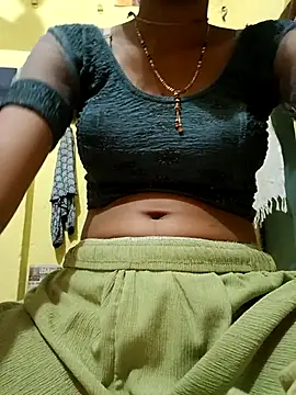 misskomal97 online show from 17, 10, 2025