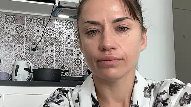 Roriann online show from 10, 2, 2026