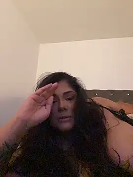 Snapshot of pmonie chatting on 17, 11, 2025 pmonie online show from 17, 11, 2025