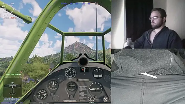 Snapshot of bear8t chatting on 18, 10, 2025 bear8t online show from 18, 10, 2025