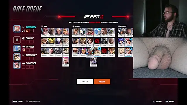 Snapshot of bear8t chatting on 8, 11, 2025 bear8t online show from 8, 11, 2025