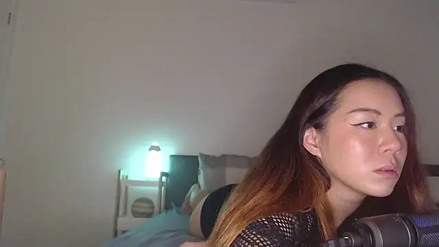 Snapshot of blueburrypie chatting on 19, 10, 2025 blueburrypie online show from 19, 10, 2025